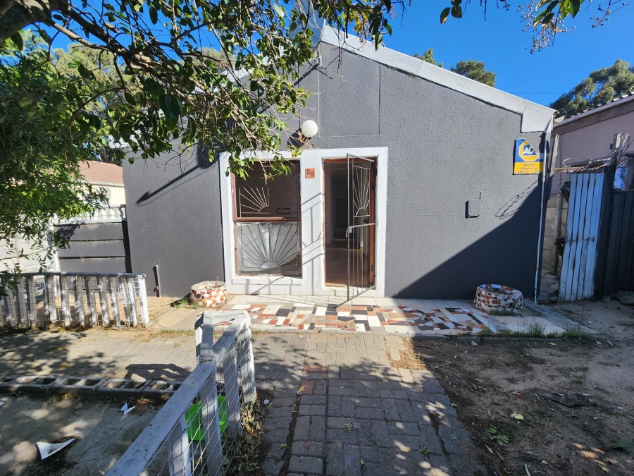 3 Bedroom Property for Sale in Electric City Western Cape